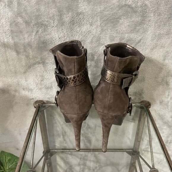 GUESS BY MARCIANO BROWN SUEDE snake print BUCKLED ZIP stacked Booties women’s 9M - Picture 4 of 10